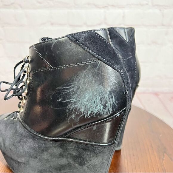 YVES SAINT LAURENT YSL Leather PLATFORM WEDGE ANKLE BOOTIES in Black 37.5 (7.5) - Picture 7 of 12